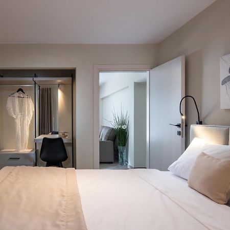 Olenia Luxury Apartments 4 ネオス・マルマラス エクステリア 写真