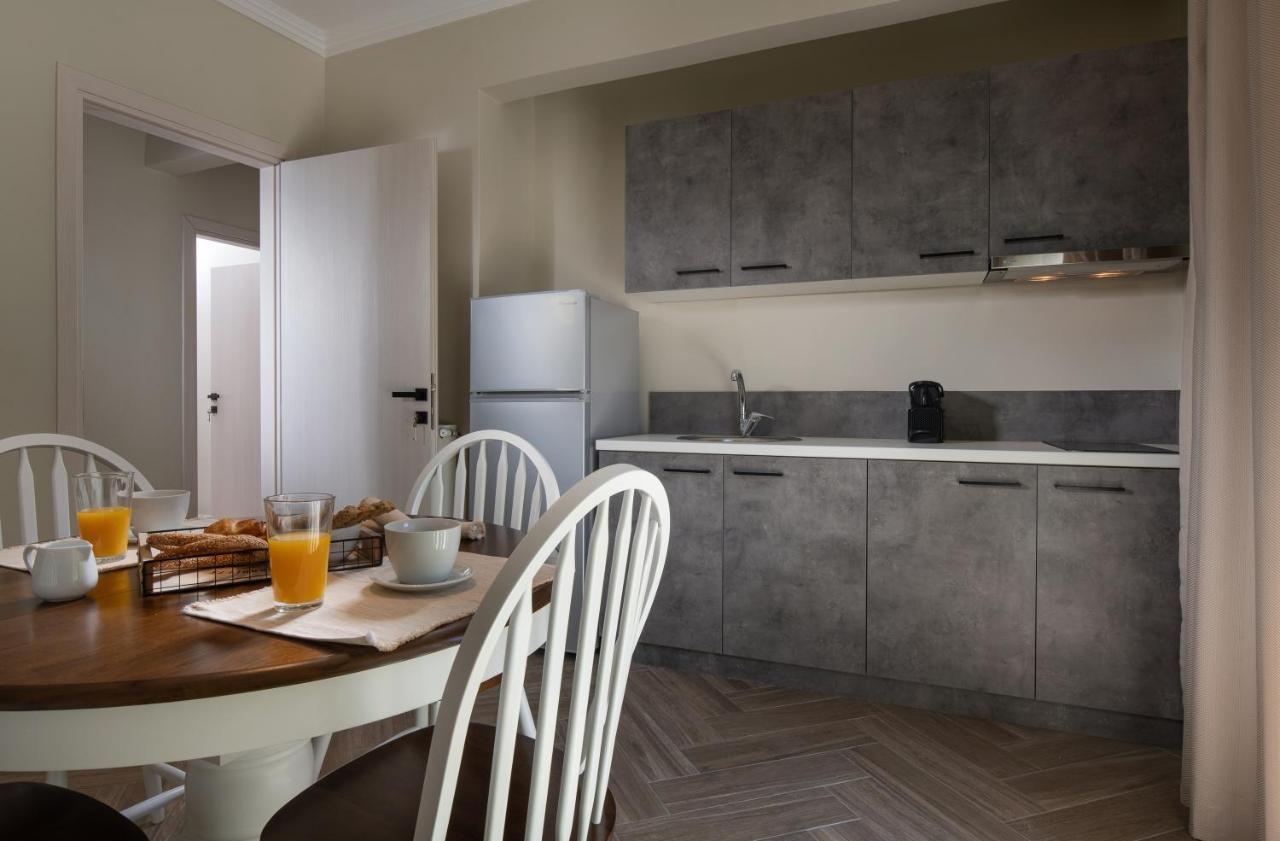 Olenia Luxury Apartments 4 ネオス・マルマラス エクステリア 写真