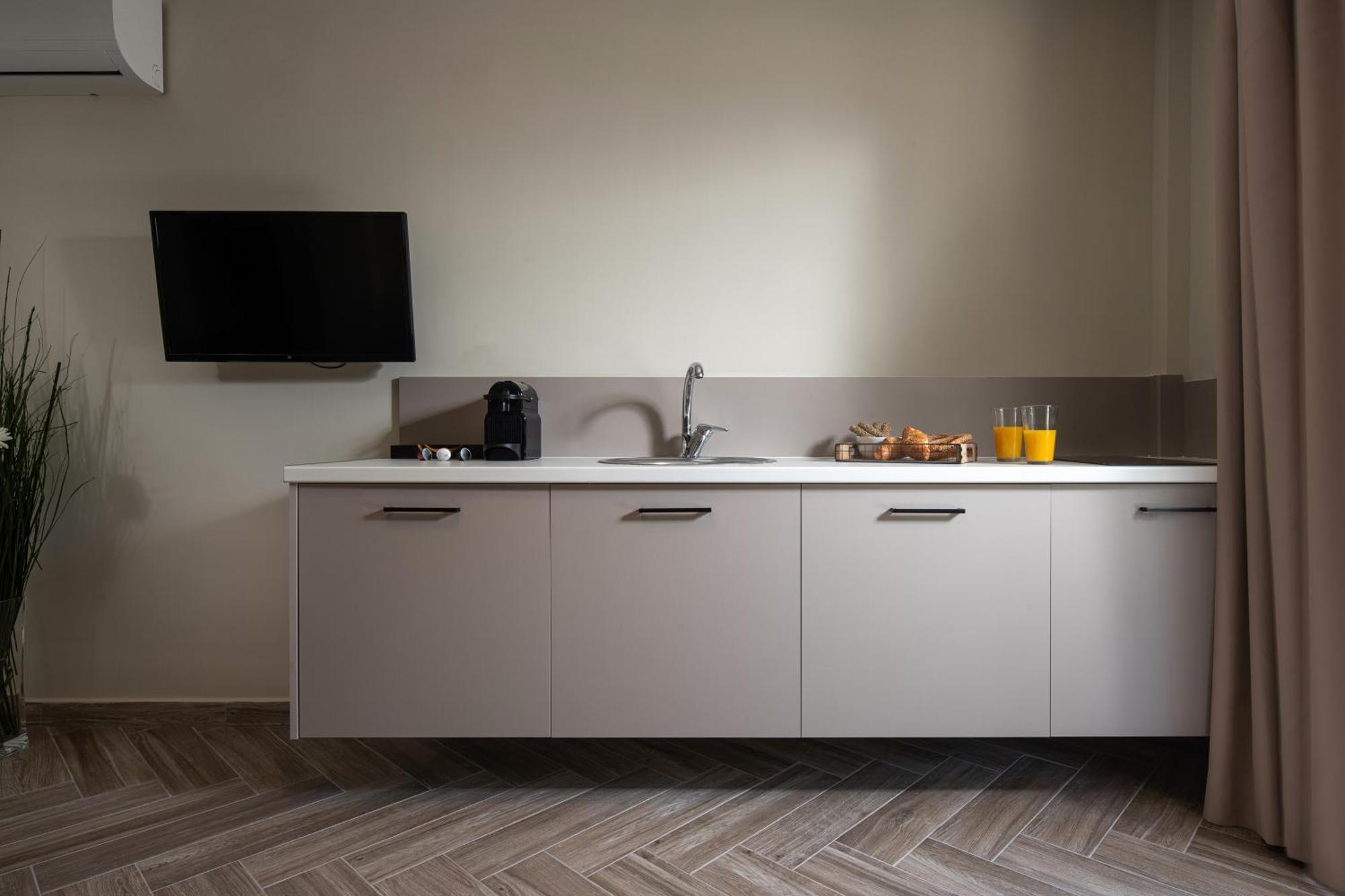 Olenia Luxury Apartments 4 ネオス・マルマラス エクステリア 写真
