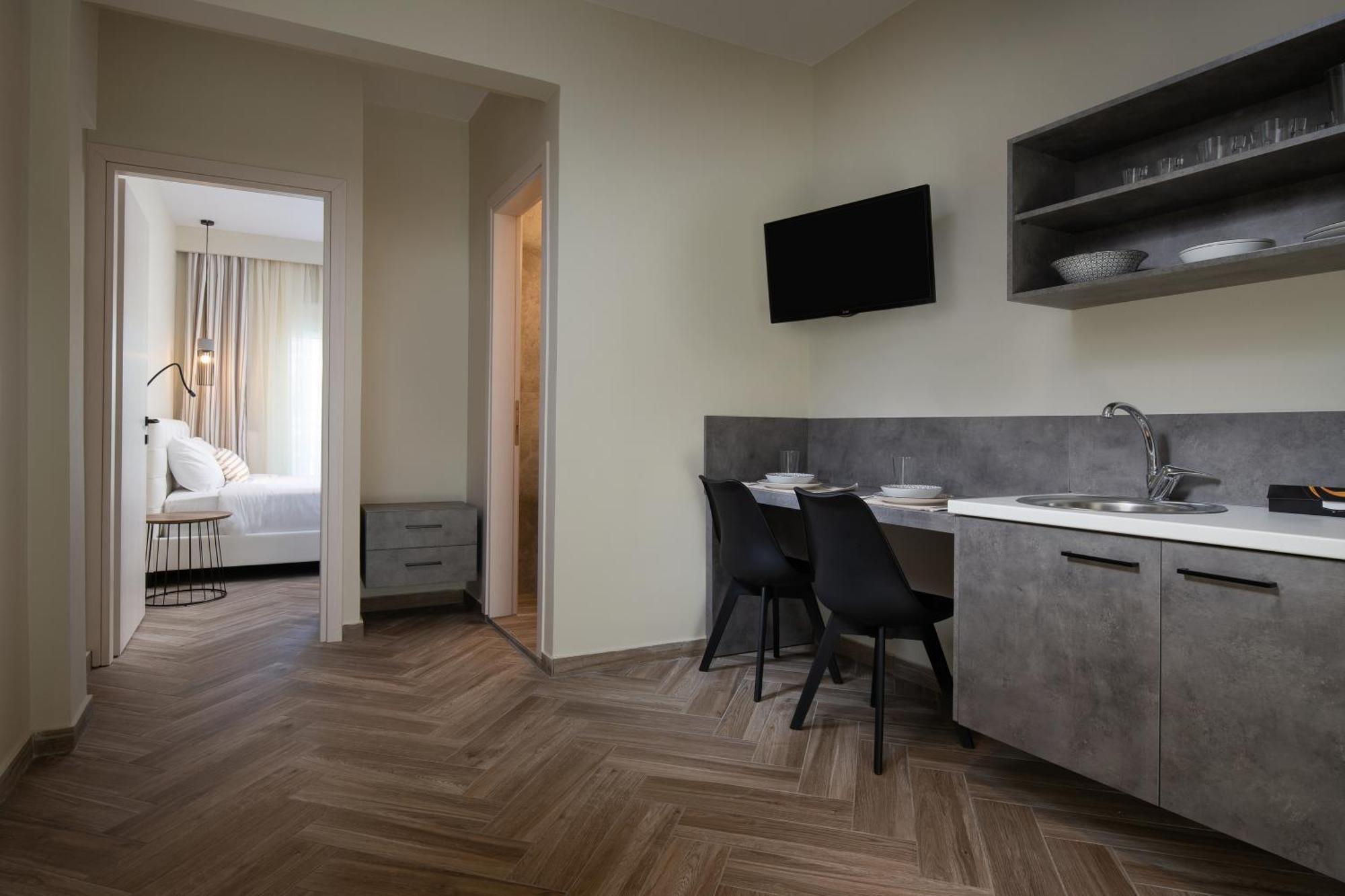 Olenia Luxury Apartments 4 ネオス・マルマラス エクステリア 写真