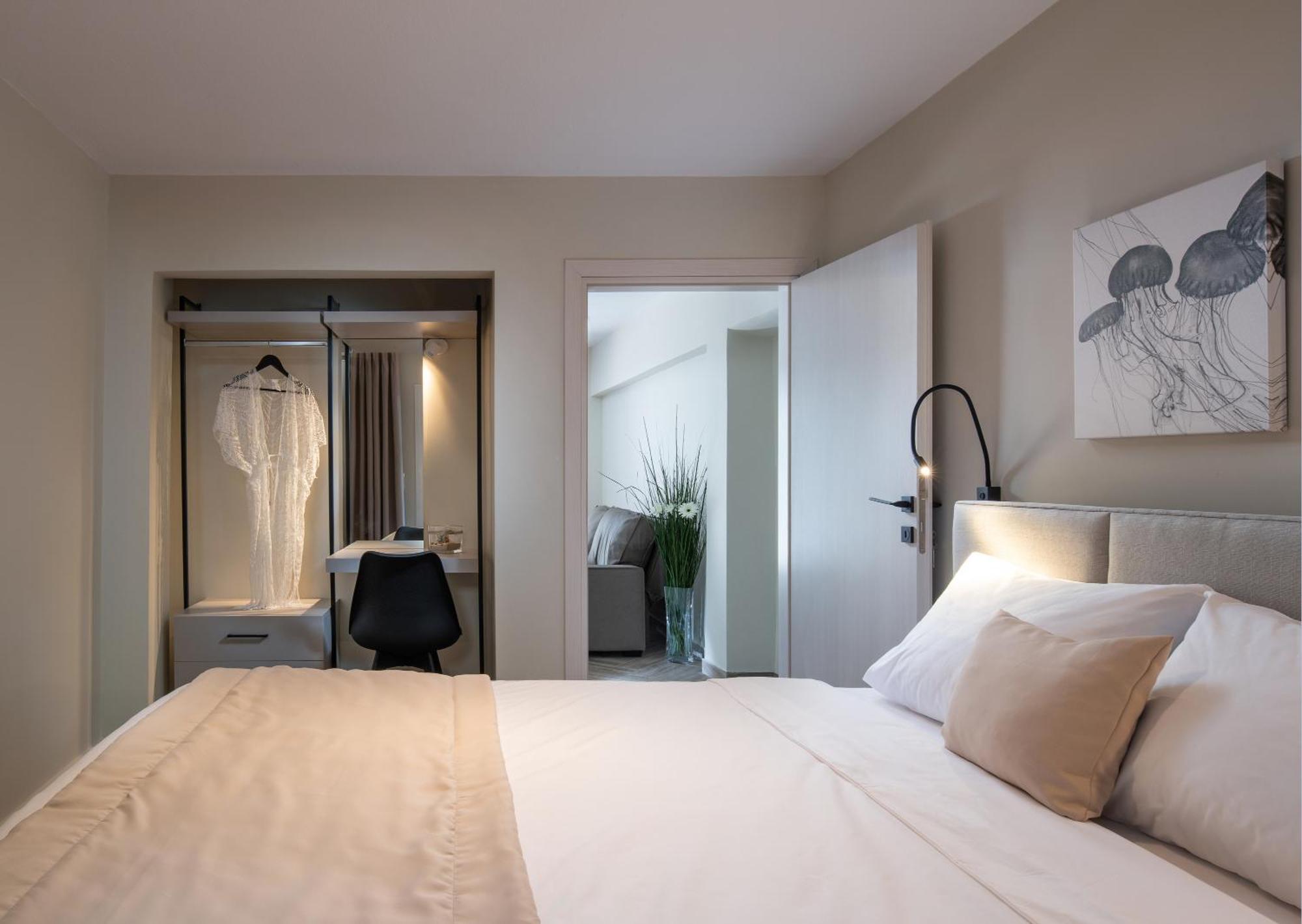 Olenia Luxury Apartments 4 ネオス・マルマラス エクステリア 写真